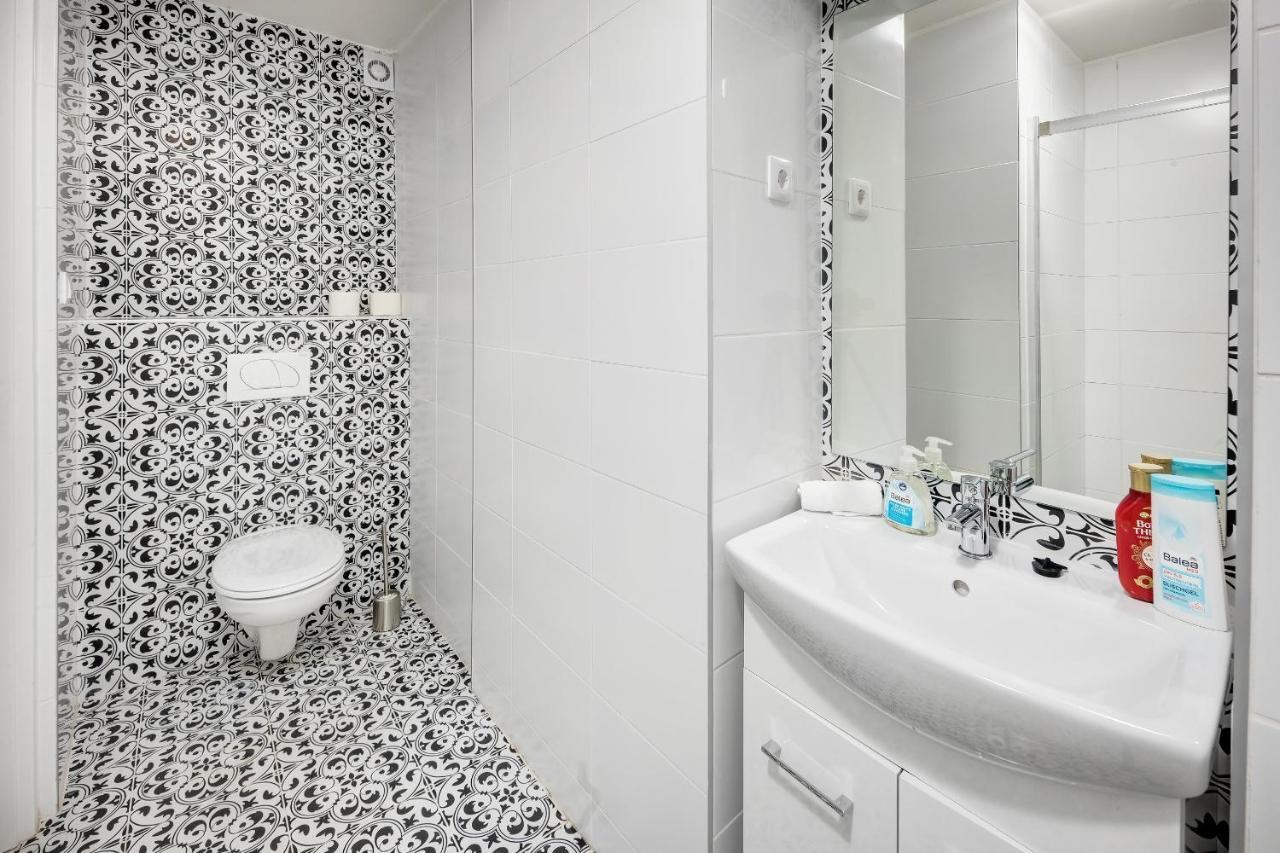 Modern Stay In Authentic Central Area Budapest Ngoại thất bức ảnh